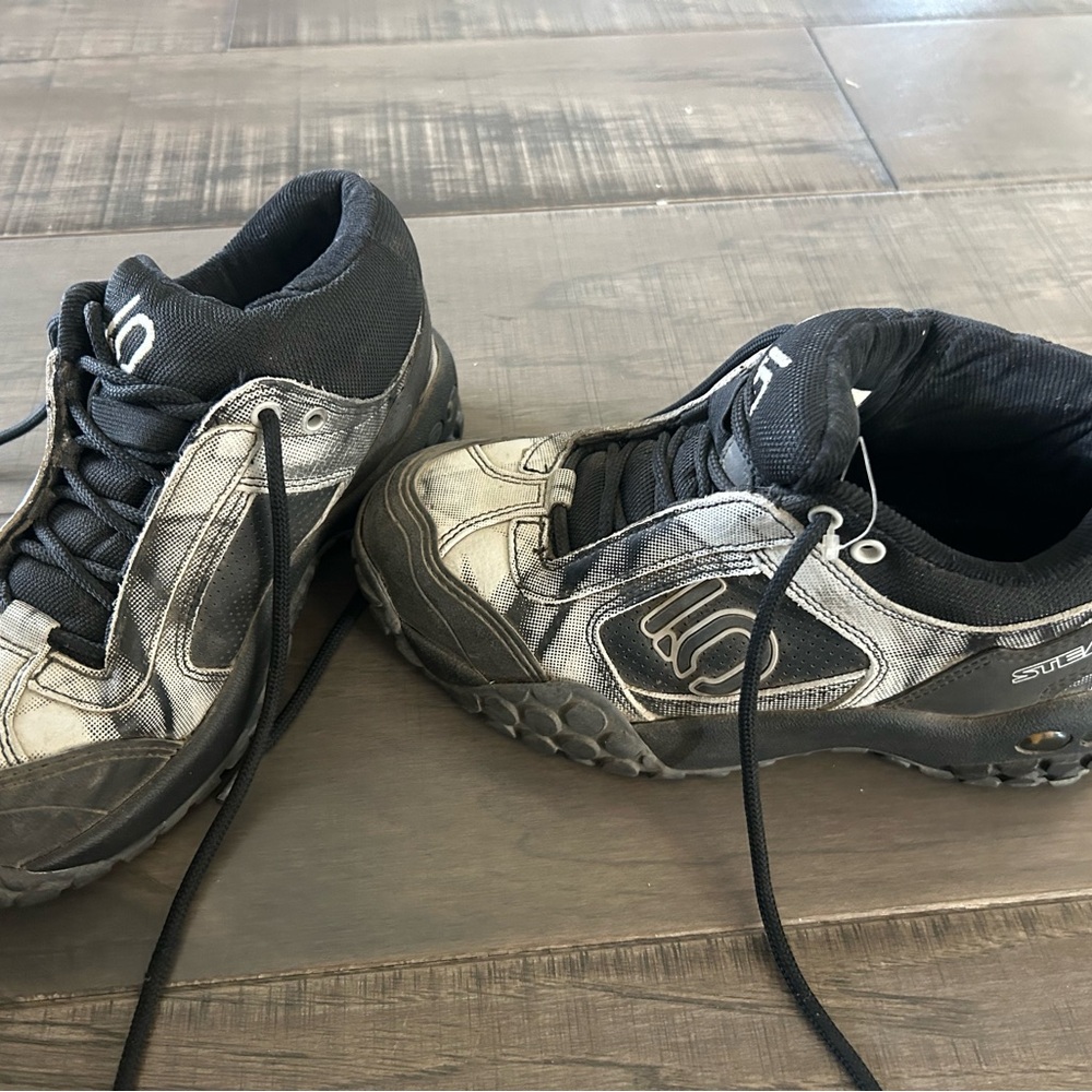 Women’s Five Ten Biking Shoes